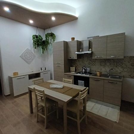 カターニアLa Casa Di Ruthアパートメント エクステリア 写真