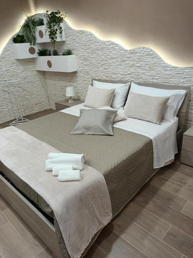 カターニアLa Casa Di Ruthアパートメント エクステリア 写真